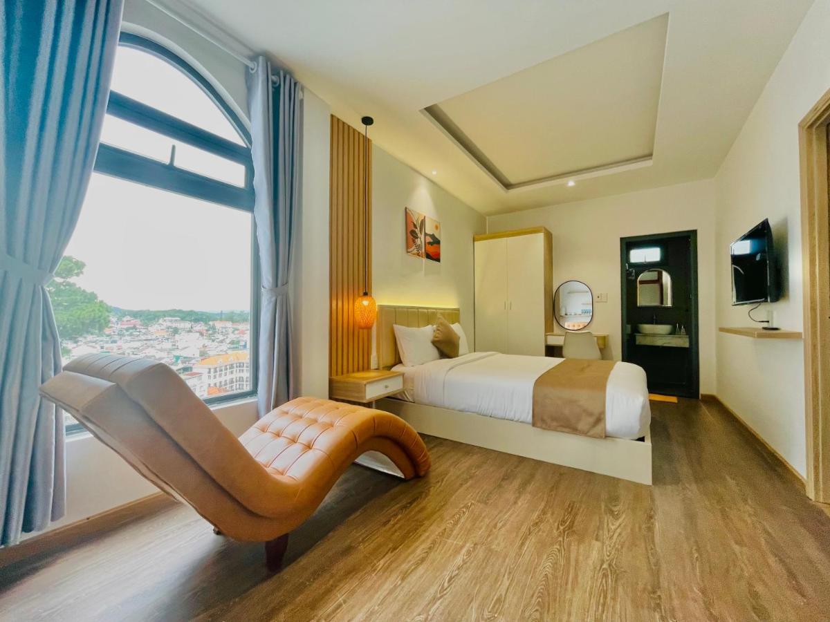 Torino Hotel Dalat Exterior photo