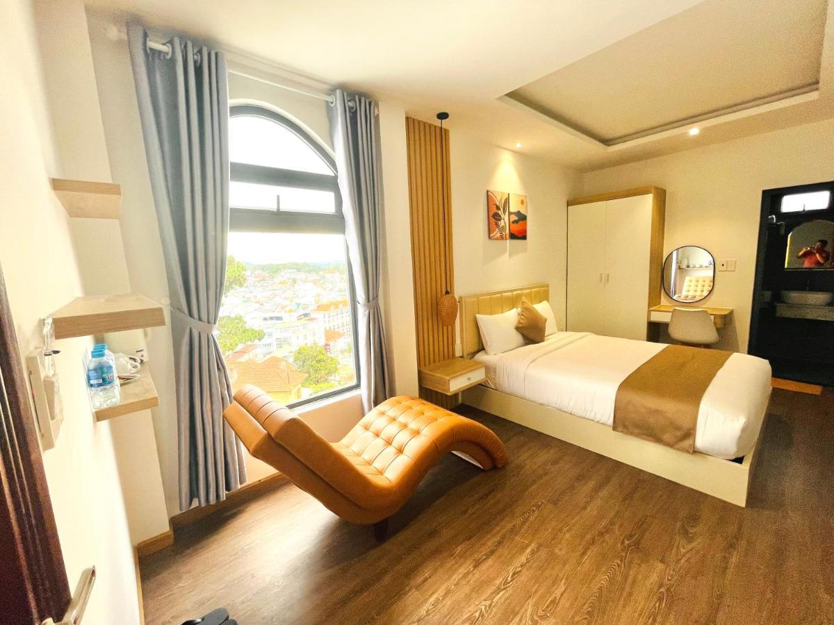 Torino Hotel Dalat Exterior photo