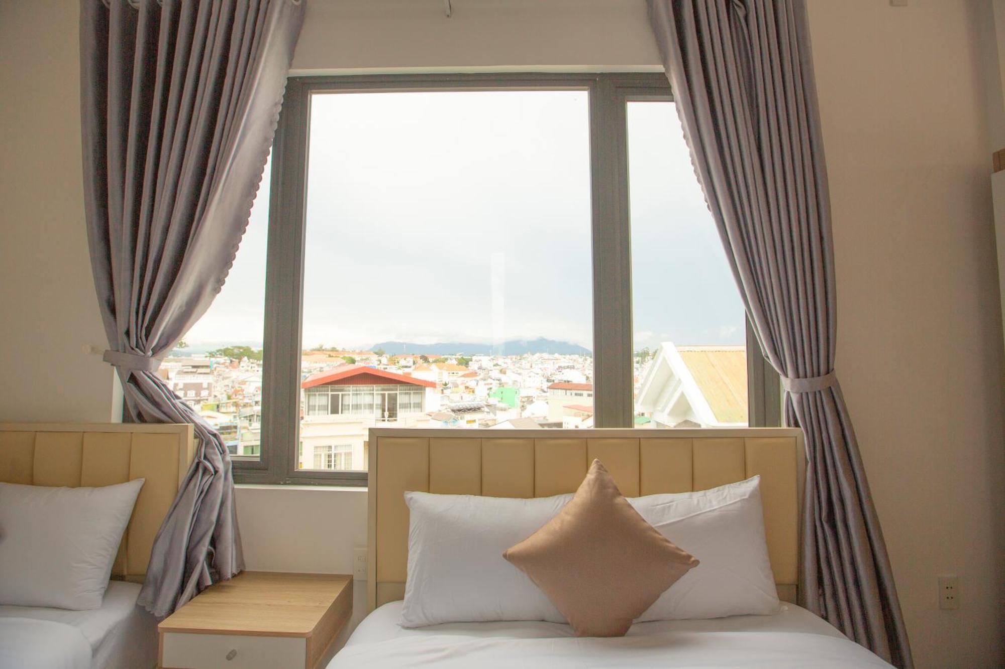 Torino Hotel Dalat Exterior photo